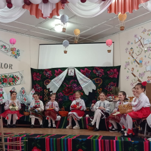 Șezătoarea elevilor și părinților clasei a III -a ,, Dor de folclor”