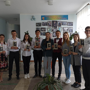 Proiectul ,, LECTURI SPIRITUALE ” s-au bucurat de cartea ,,Din întunericul tulburărilor psihice către Lumina Vindecării”