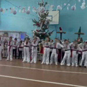 Frumoasele tradiții de Anul Nou şi Crăciun!